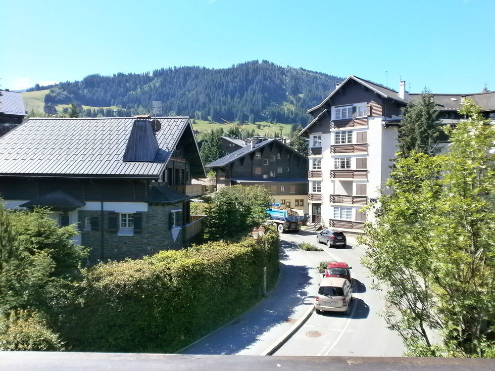 Au Coin Du Feu Hotel Megeve Bagian luar foto